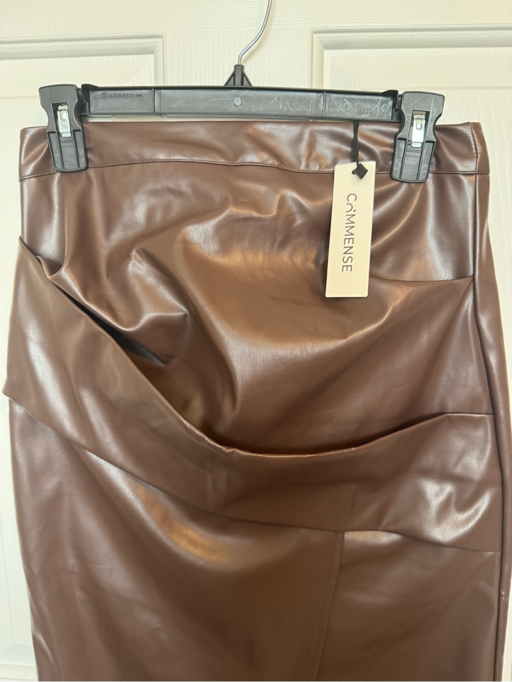 Commense Women’s Ruched Slit PU Faux Leather Midi Skirt Camel Size Small - Picture 3 of 11